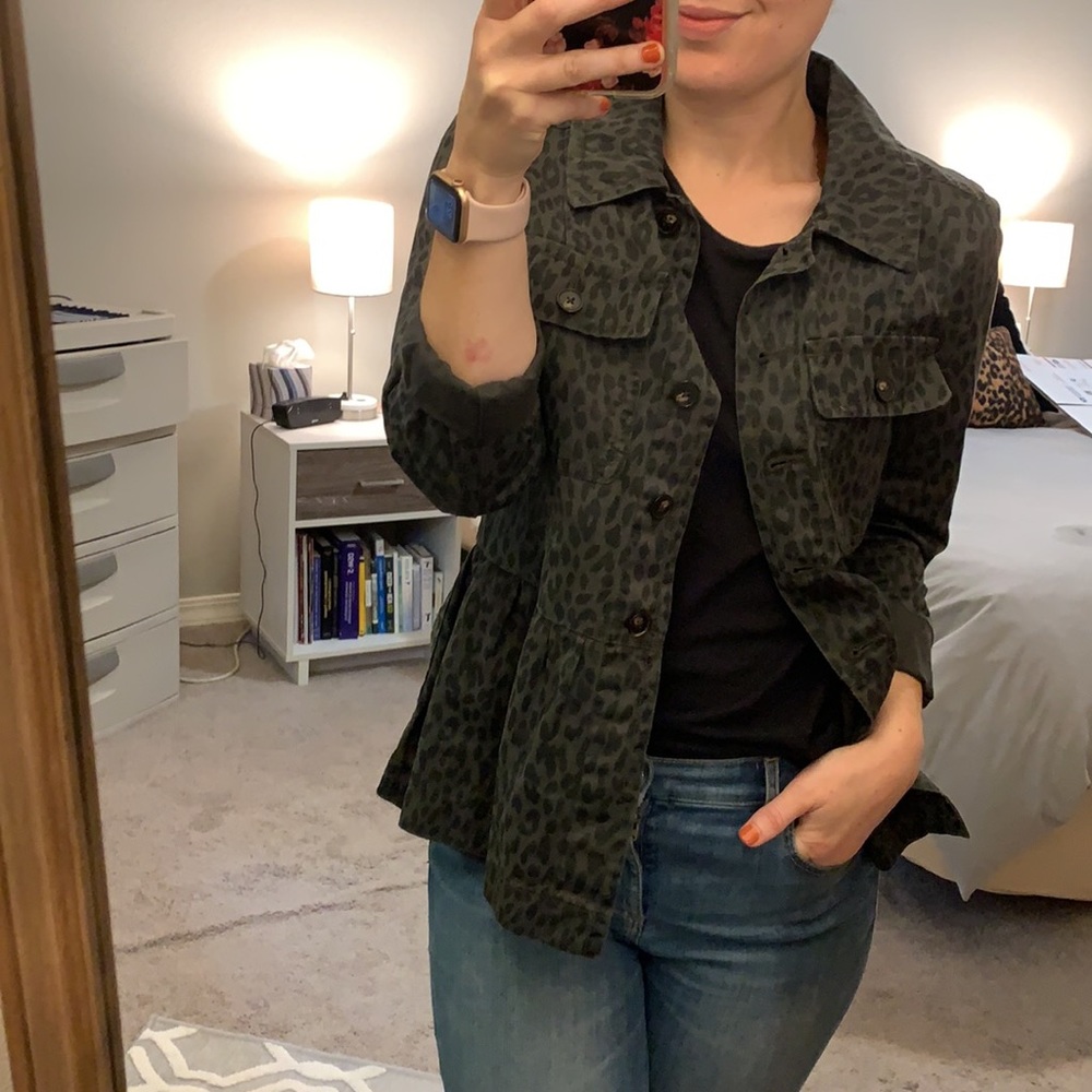 LOFT Leopard 🐆 Utility Jacket - Picture 3 of 14